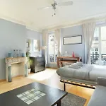 Sublime Appartement Champs Elysees / Friedland